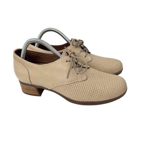 Dansko Shoes Womens 5.5-6 US Louise Beige Cream Perforated Block Heel Lace Up 36 - Picture 1 of 12